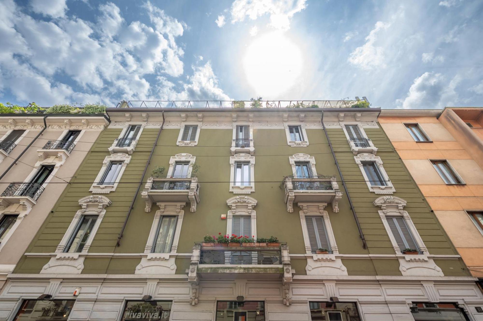 Apartment Isola - Bright 2-room With Balcony Milan