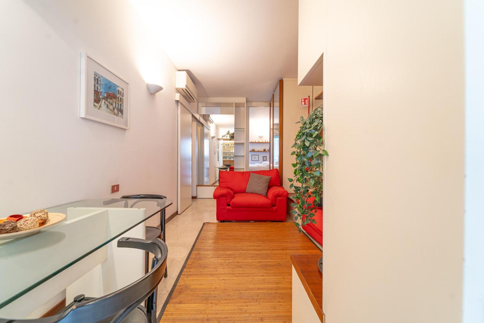 Apartment S29 Navigli - With Garage