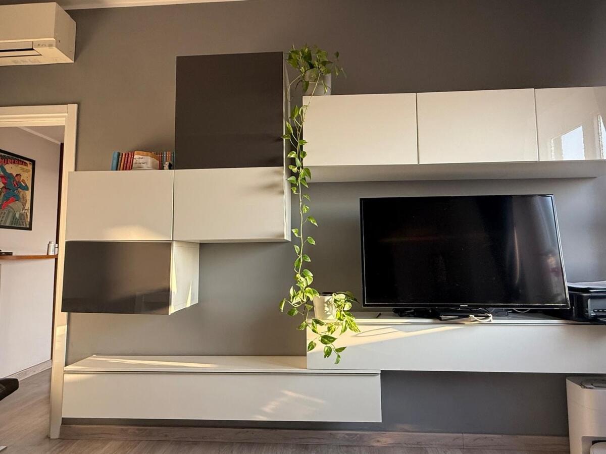Sette Piani Sul Naviglio- 7th Floor Apartment Mailand