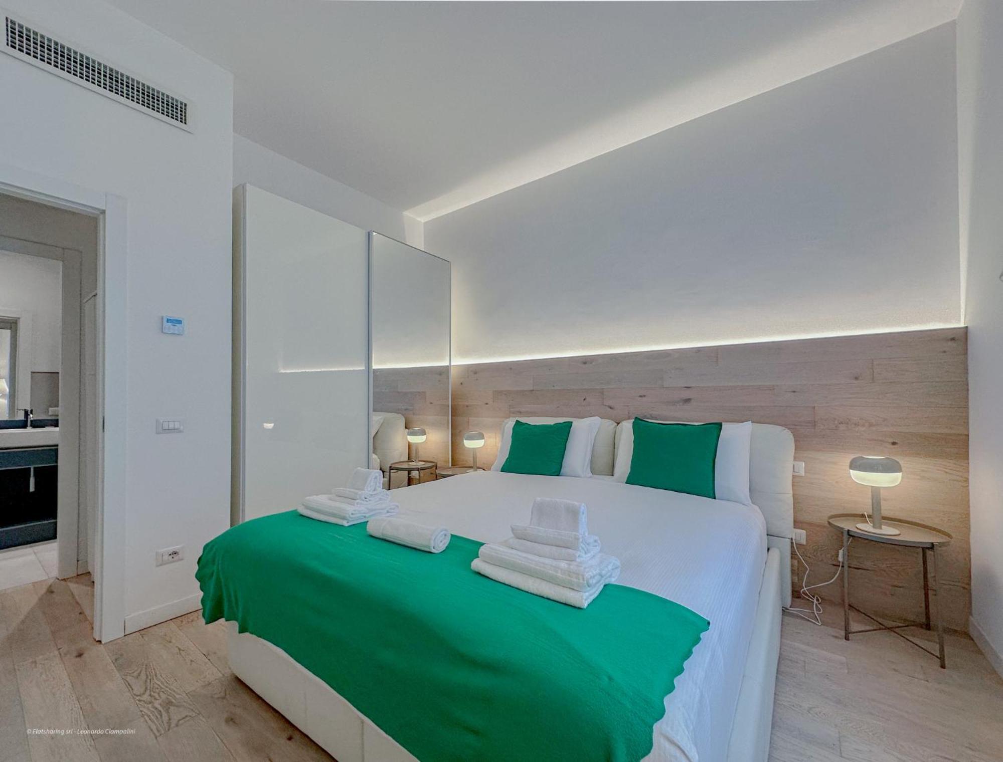 Apartment Santa Croce - 10 Mins From Duomo