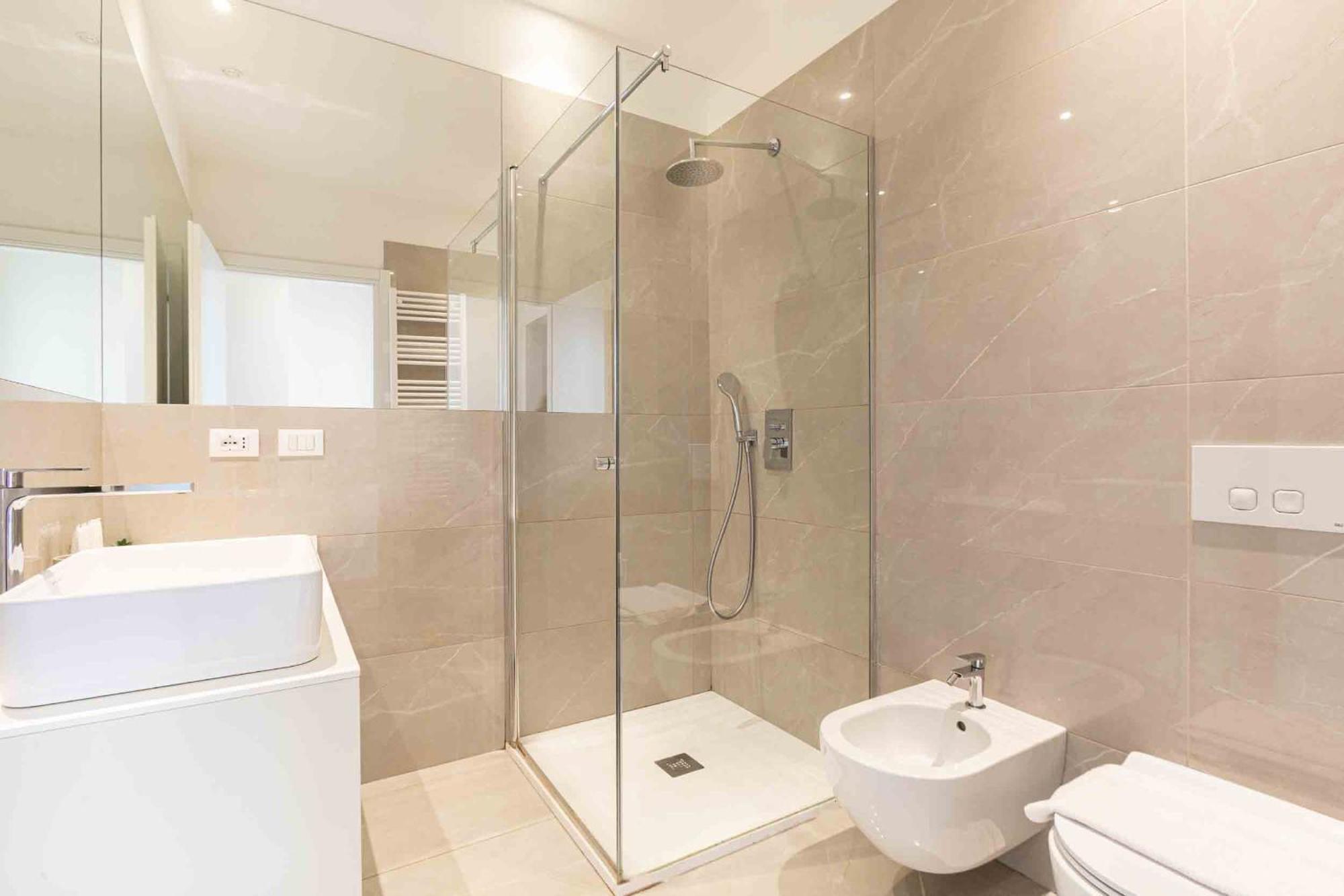 Cute And Duomo - Red Apartment Mailand