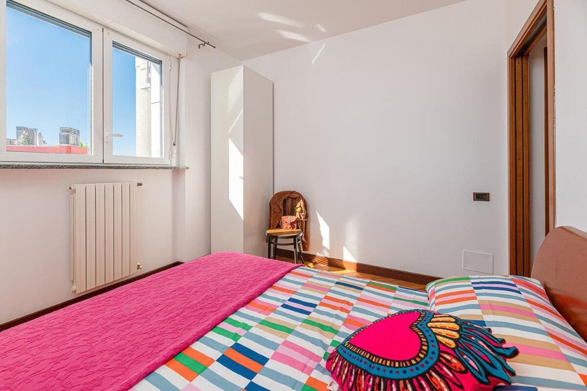 The Rainbow House With Terrace! Milão