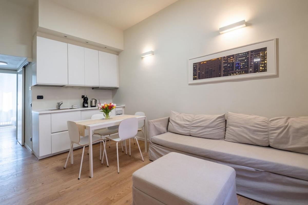 A 400m Dalla Metro Con Wifi Piu Parcheggio Privato Bici Apartment *