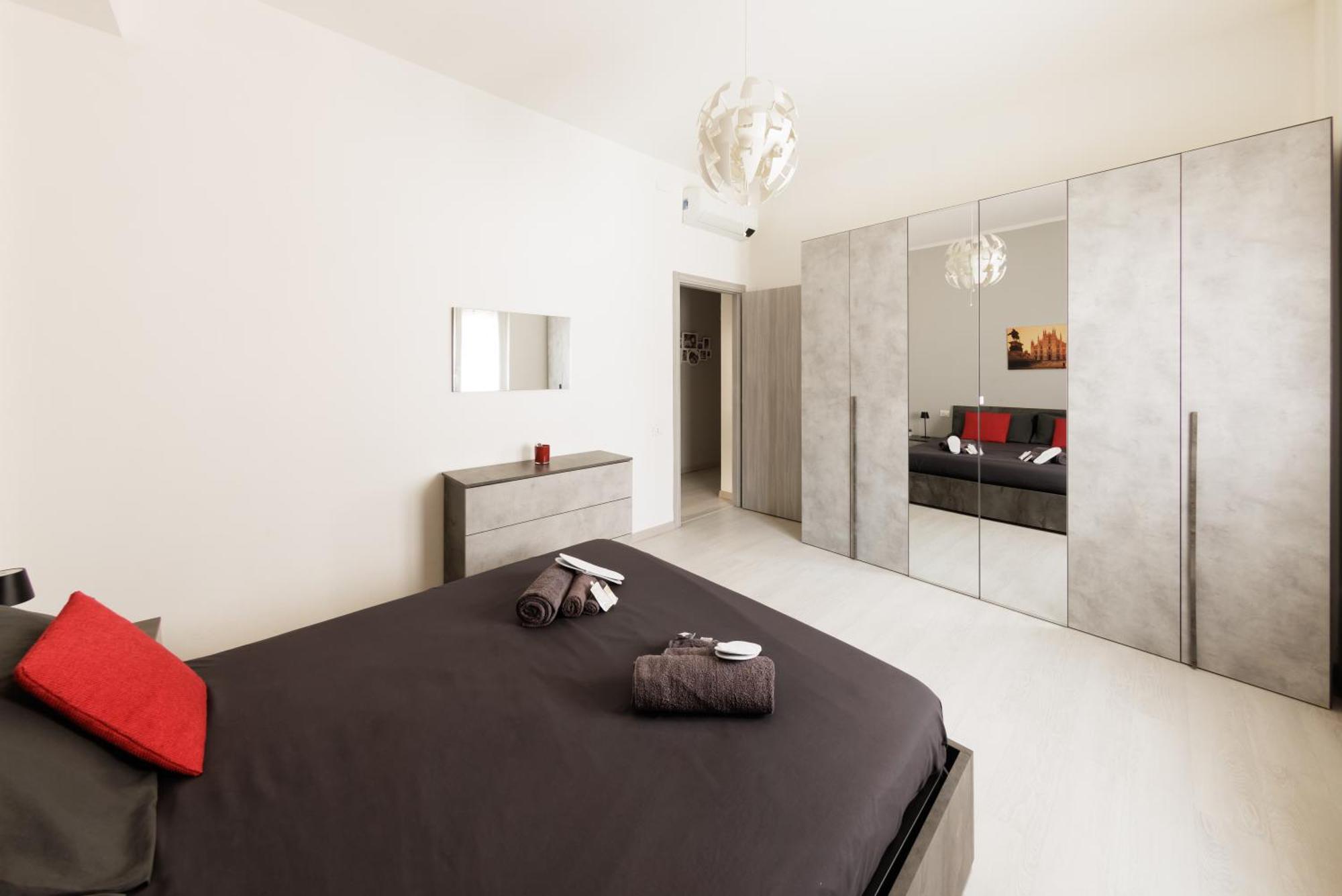 Apartment Comfort House Vicino Metro M4 Duomo Navigli San Siro Mailand
