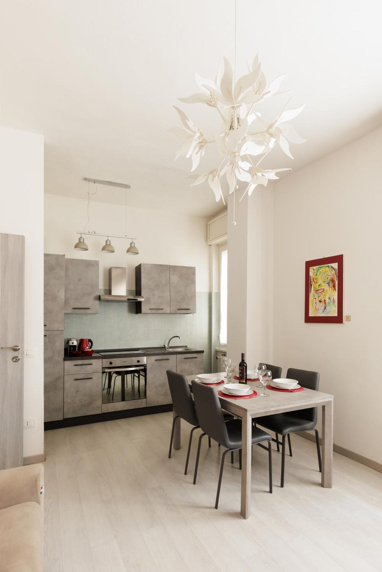 Comfort House Vicino Metro M4 Duomo Navigli San Siro Apartment *