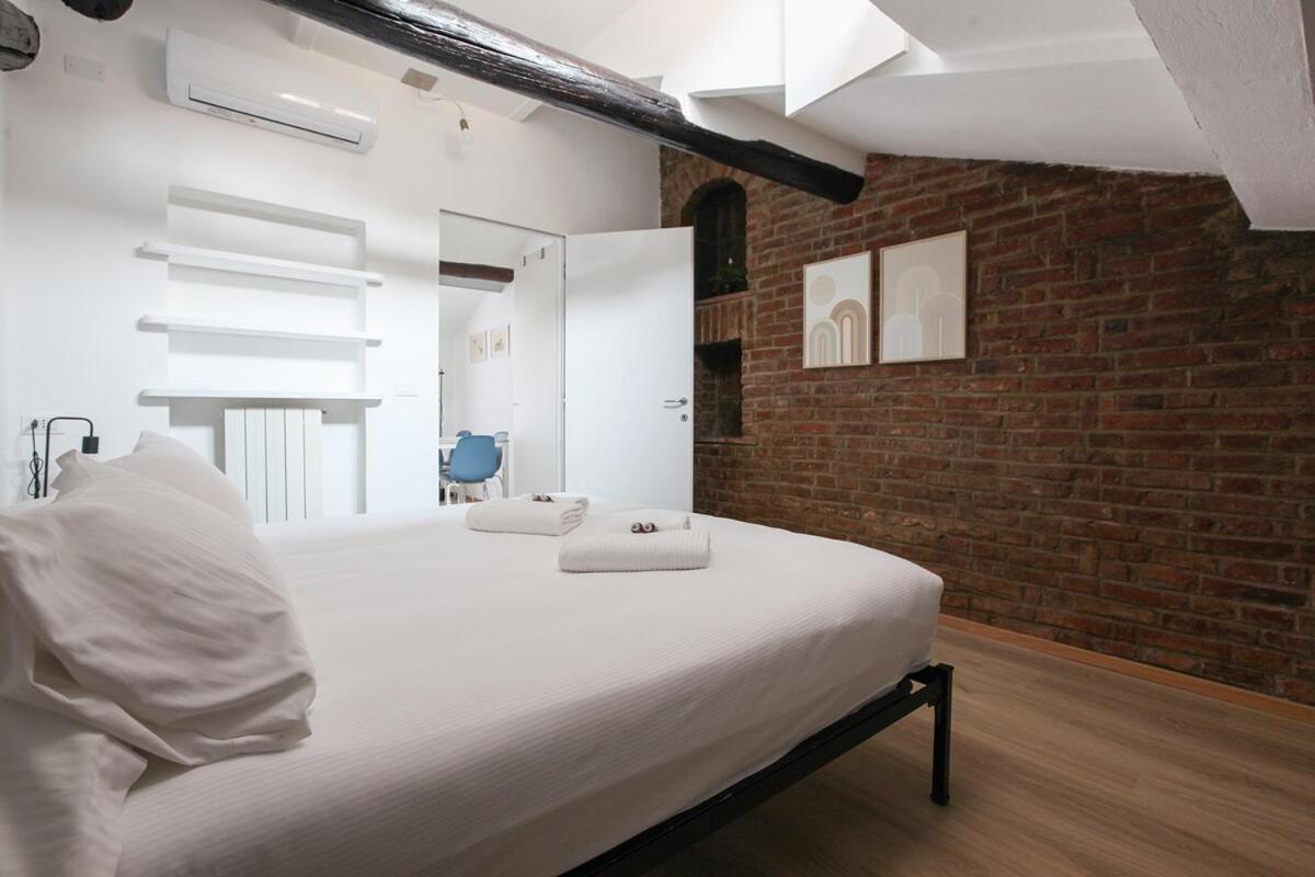 Apartment Hacca Collection - Porta Venezia Attic 2br Milan