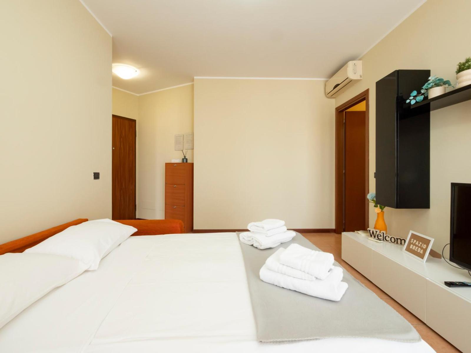 Spazio Breda - Free Garage, Metro M1, Balcony Apartment *