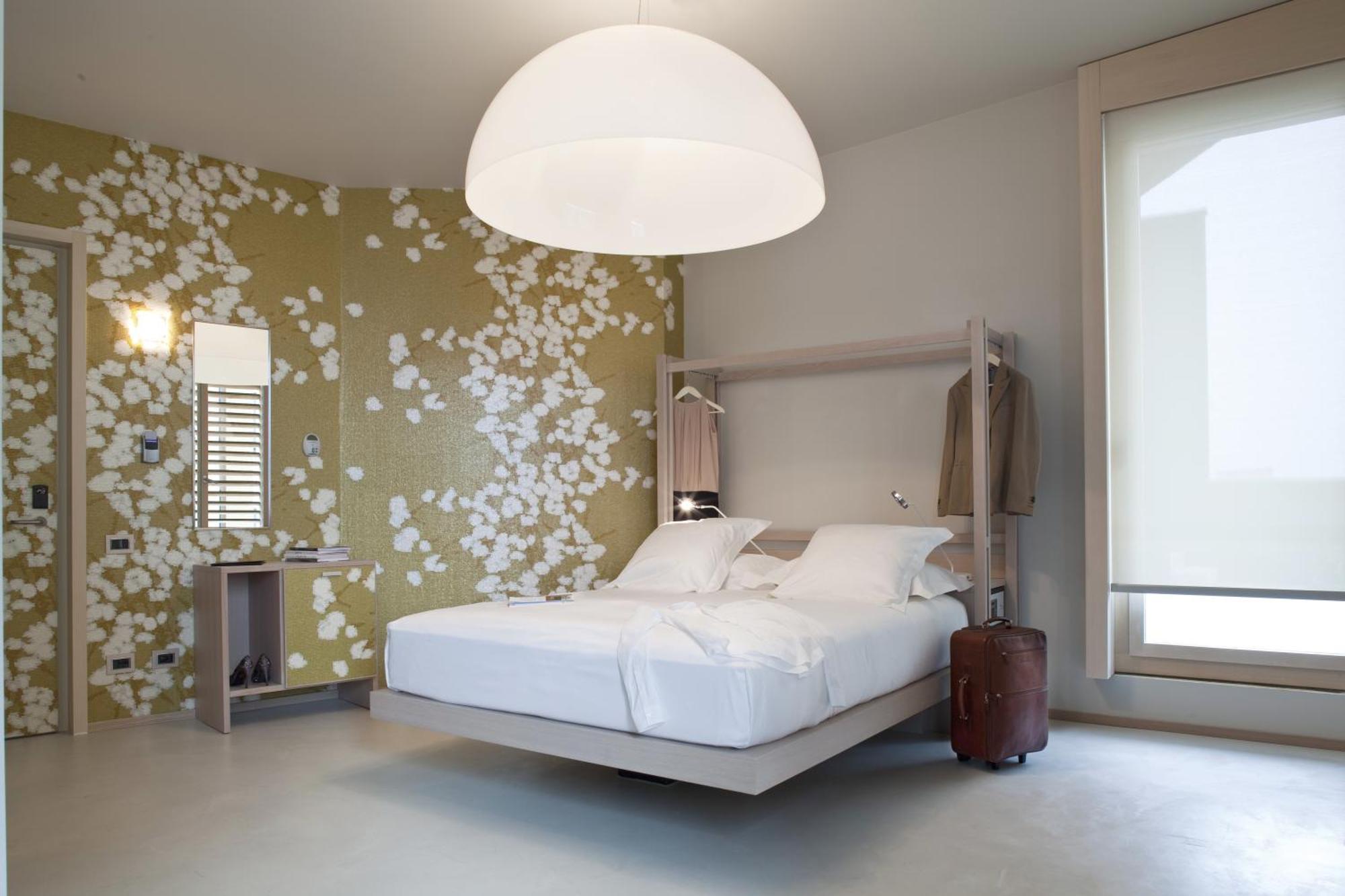 Nu 4* Mailand