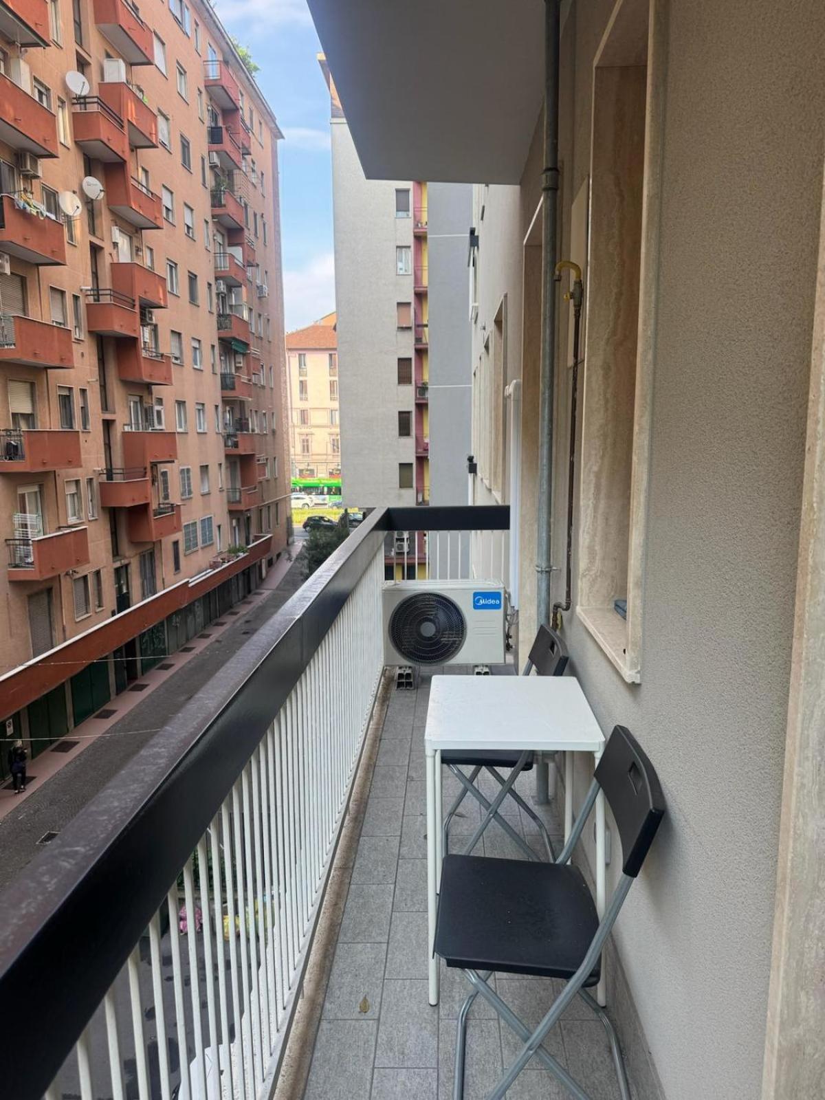 A Casa Di Imma A 5 Min Stazione Centrale, Wi-fi Veloce, Balcone Abitabile Mailand