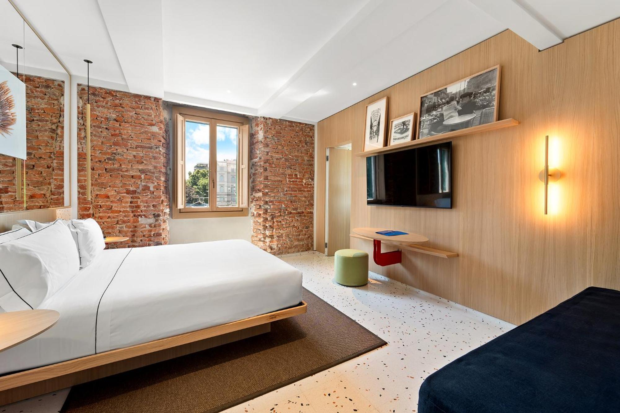 Milu Hotel 4*