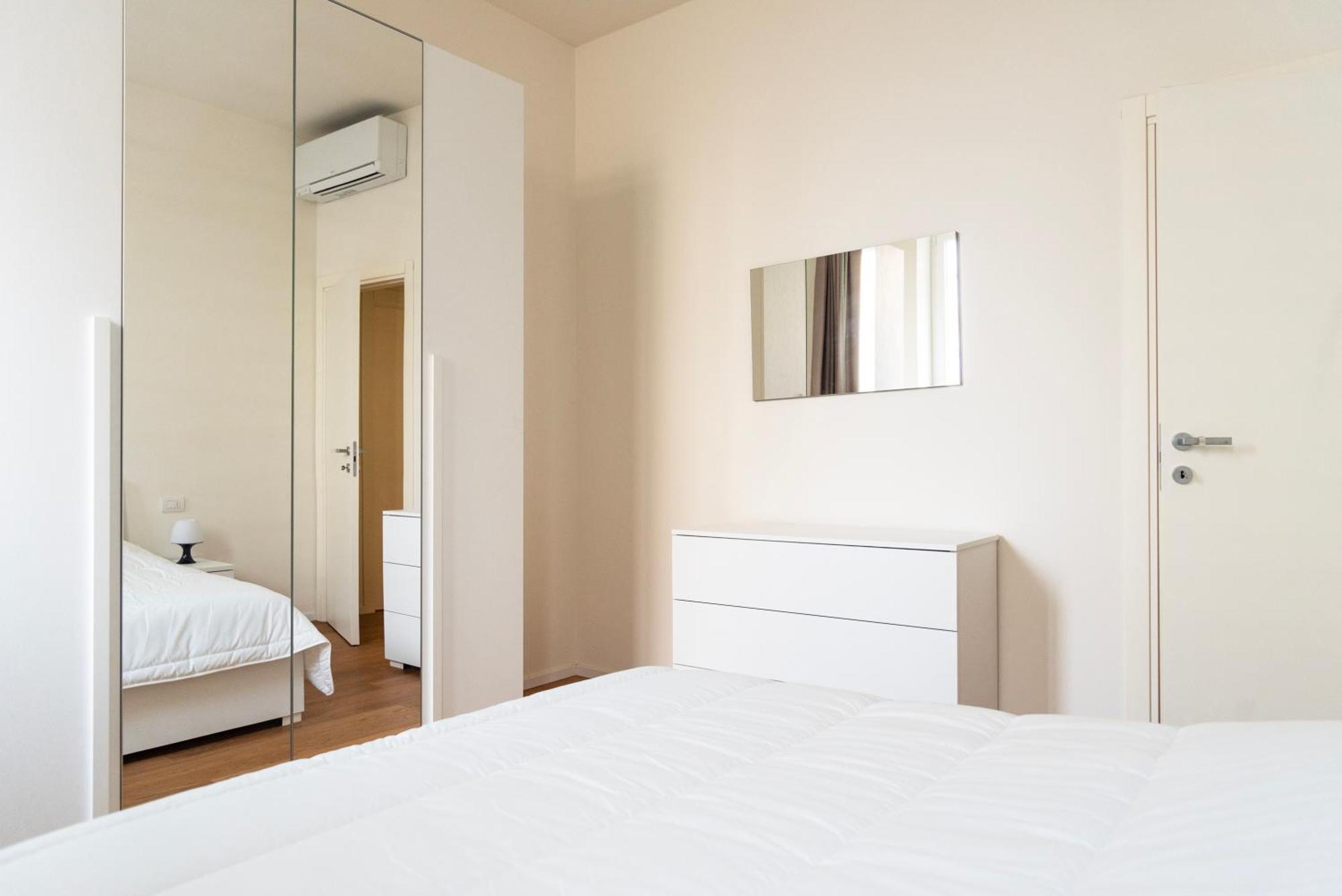 Bilocale Di Design A Pochi Passi Dal Politecnico Apartment