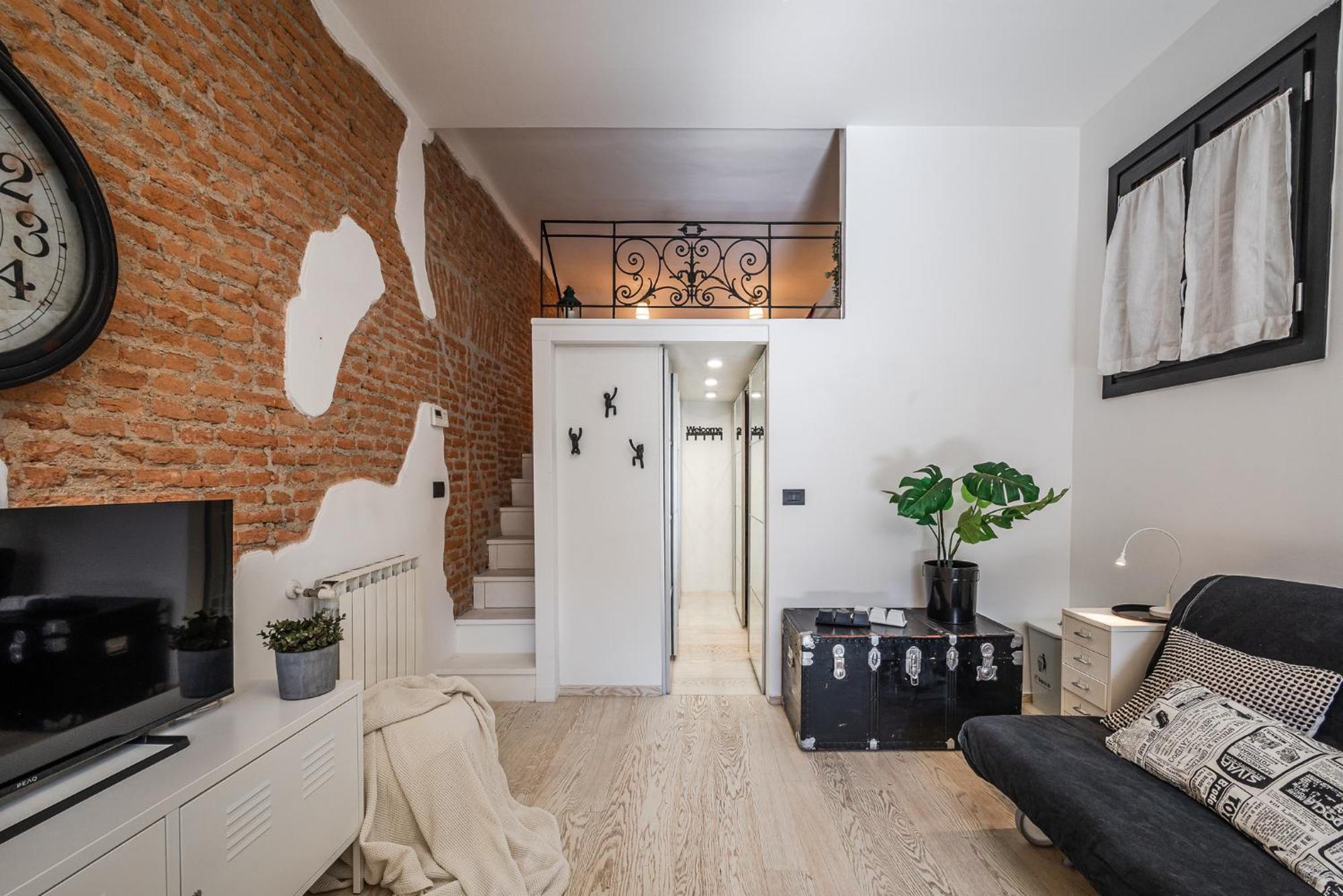 The Brick Nest - Navigli View Milan