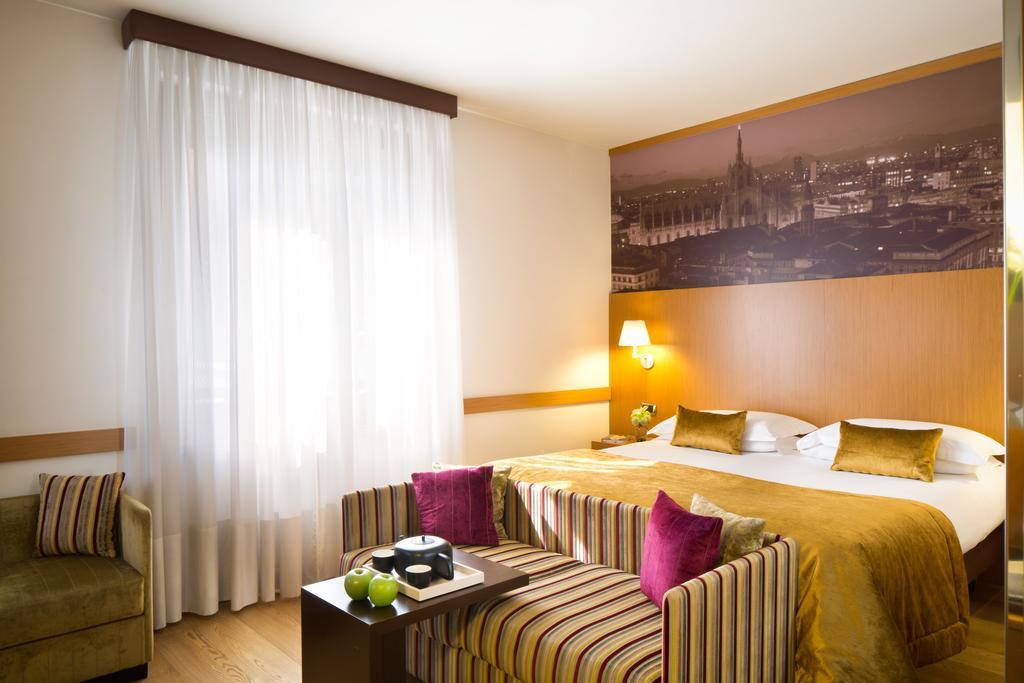 Starhotels Tourist Milão