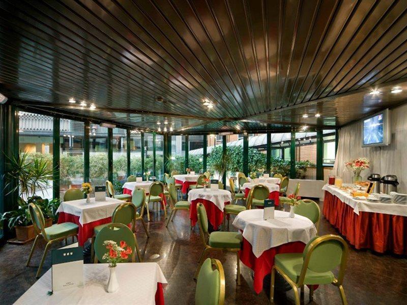 Hotel Una Century 4*