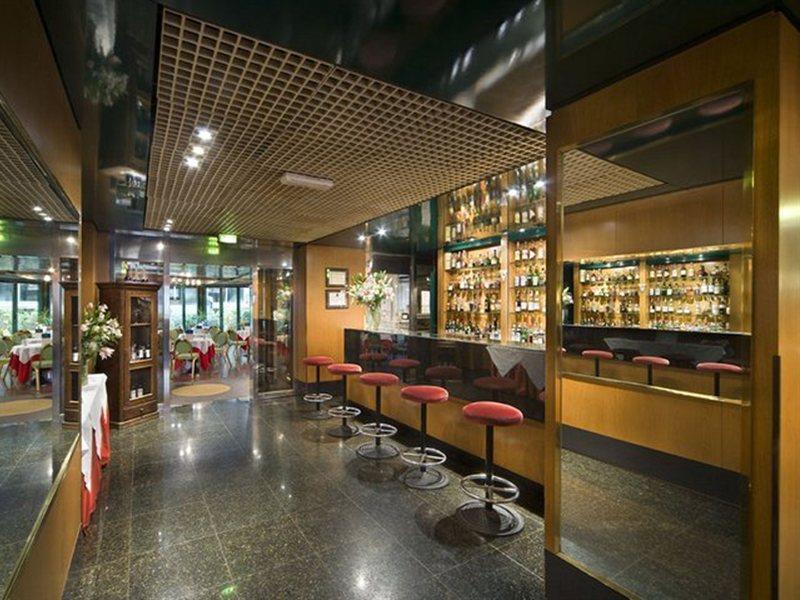 Hotel Una Century