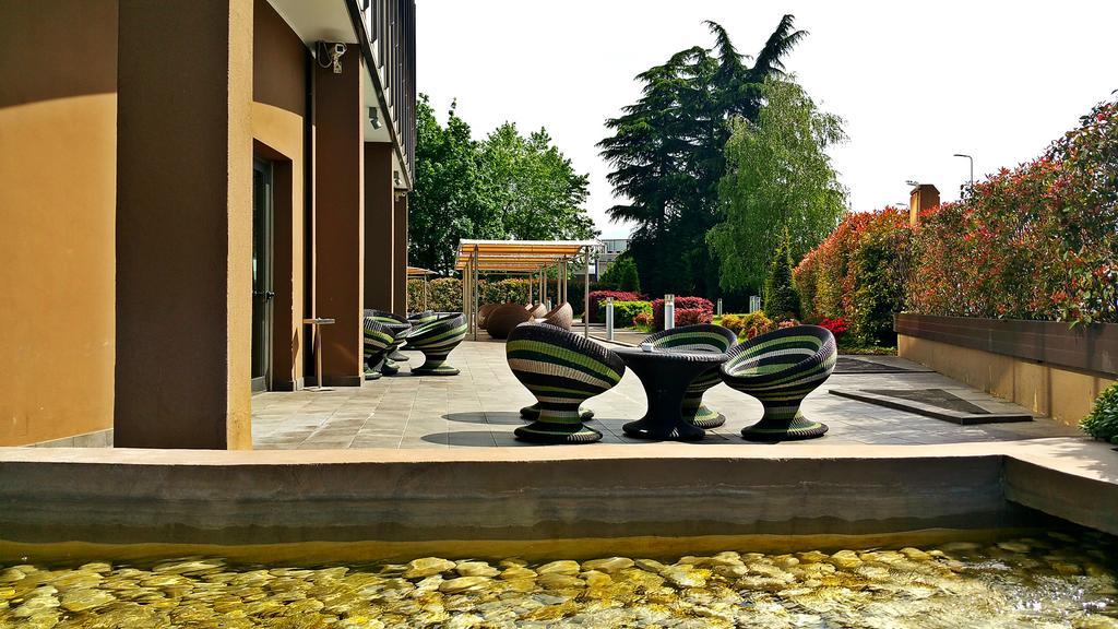 Best Western Plus The Hub Hotel 4*
