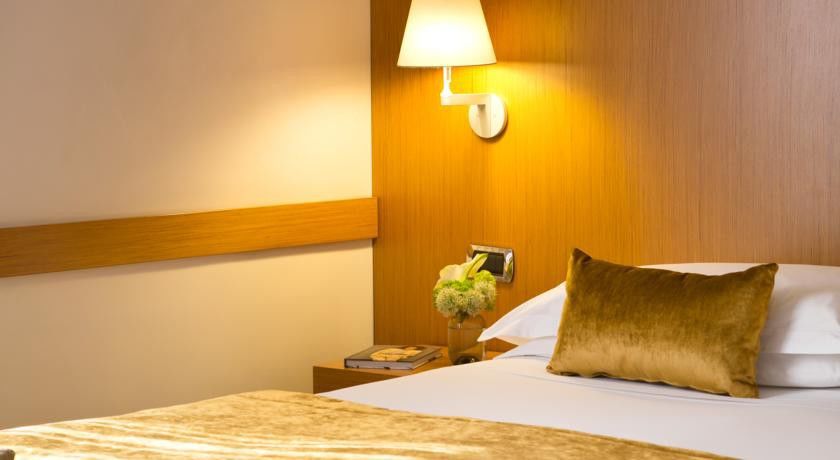 Starhotels Tourist Milão