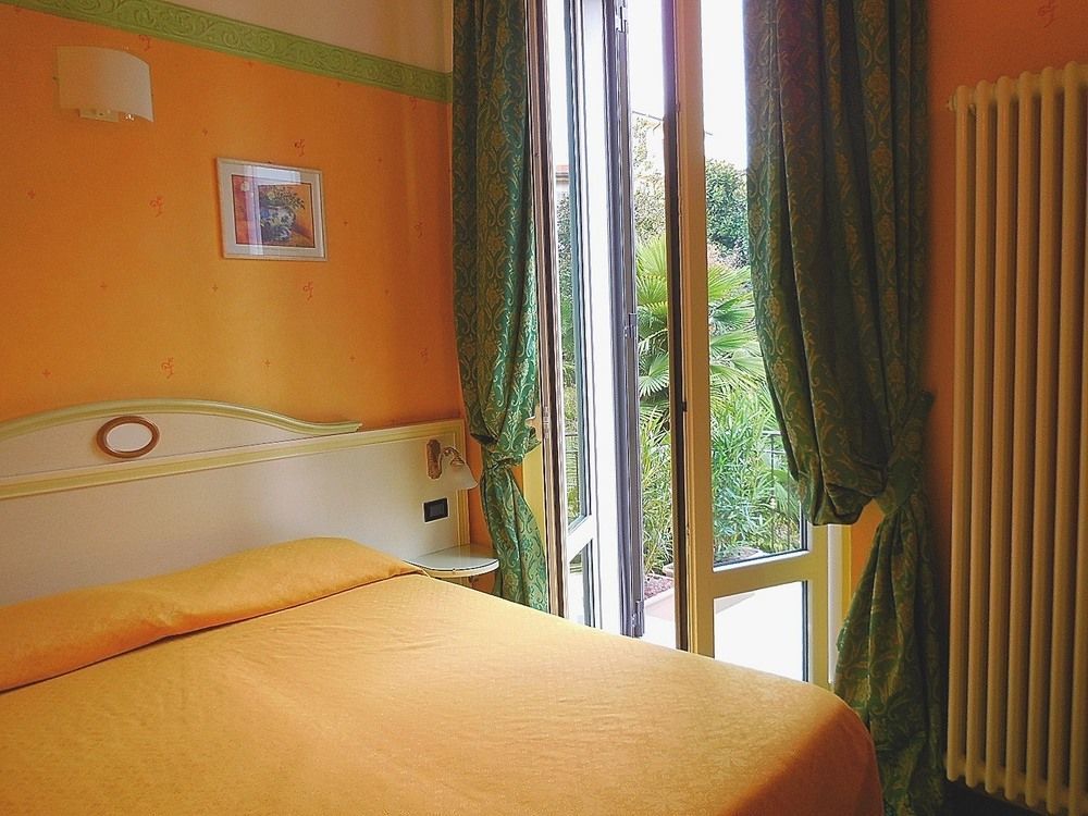 Hotel Charly Milão