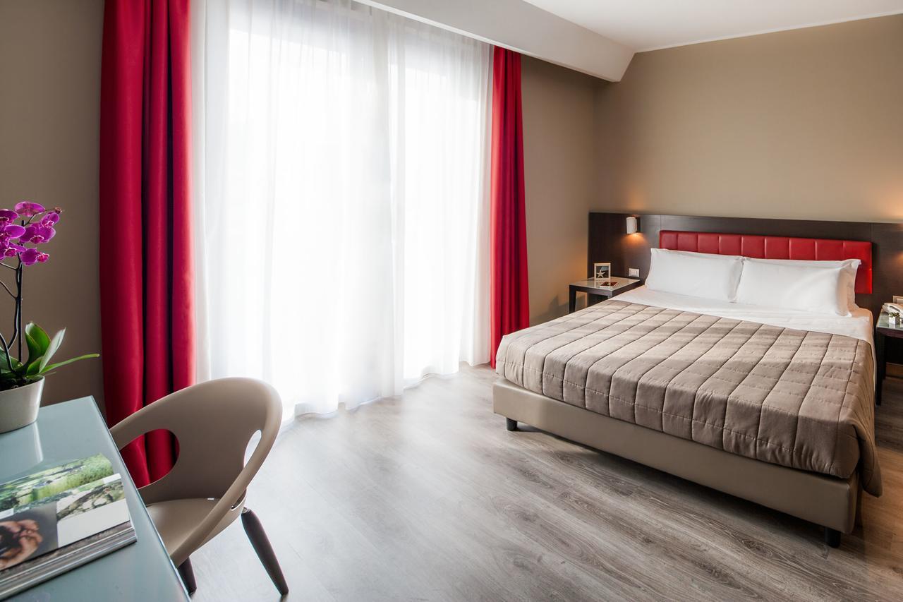 Da Vinci Hotel 4*