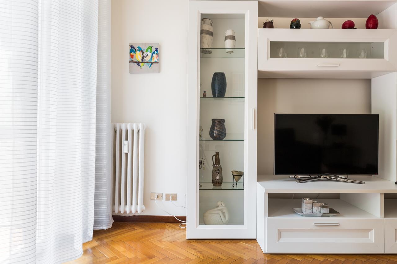 Apartment Cenisio Subway Flat *