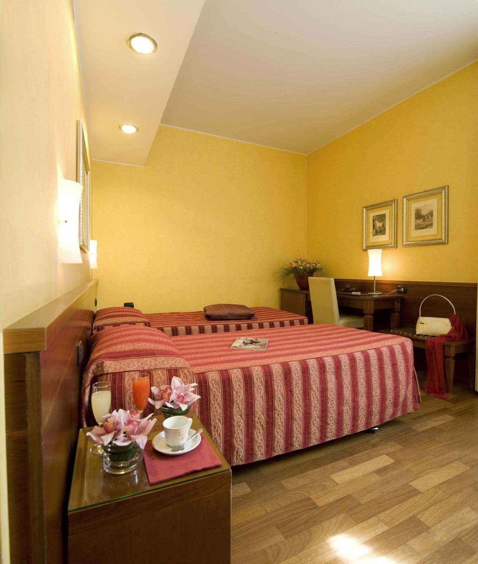 Fenice 3* Mailand