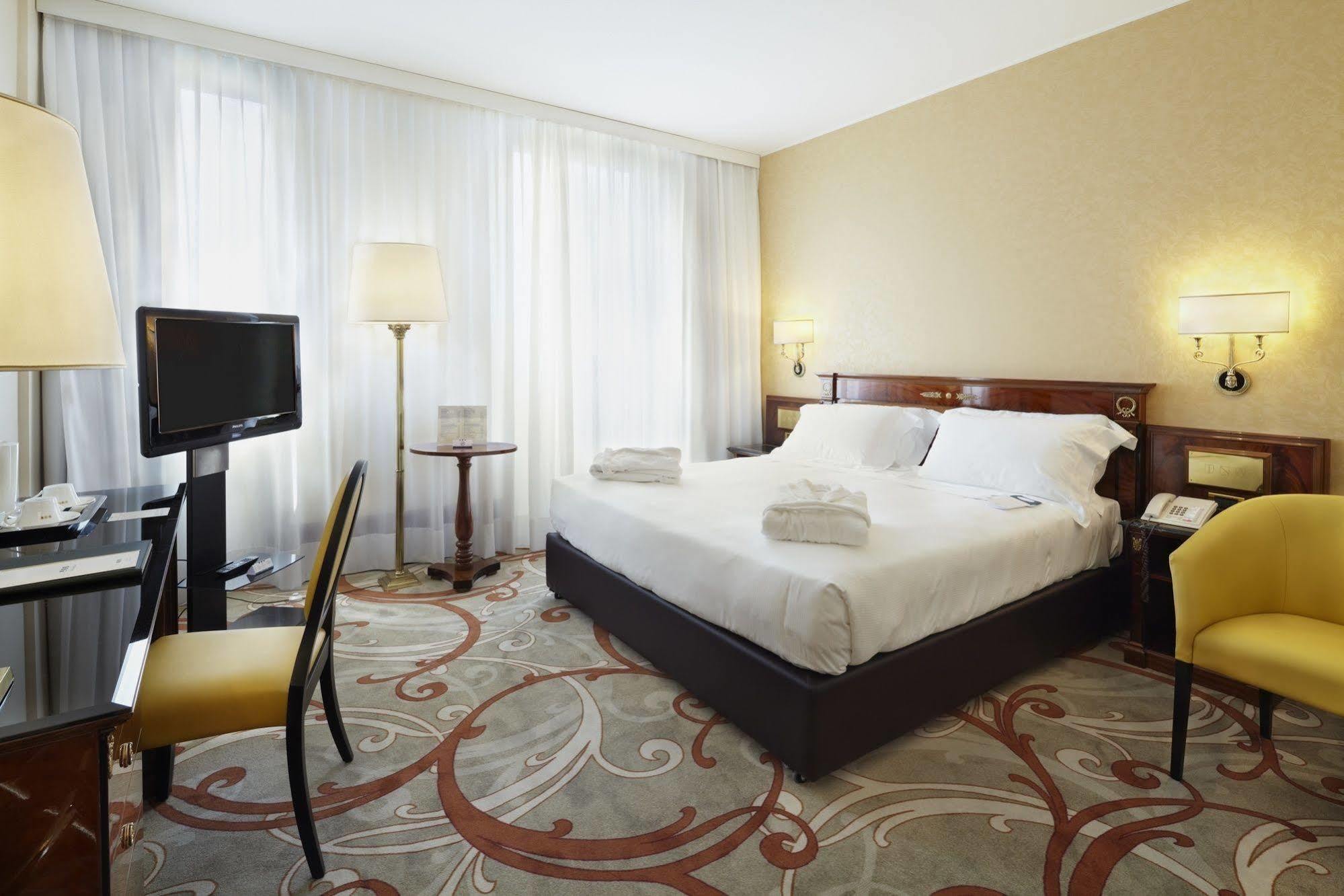 Una Scandinavia Hotel 4*
