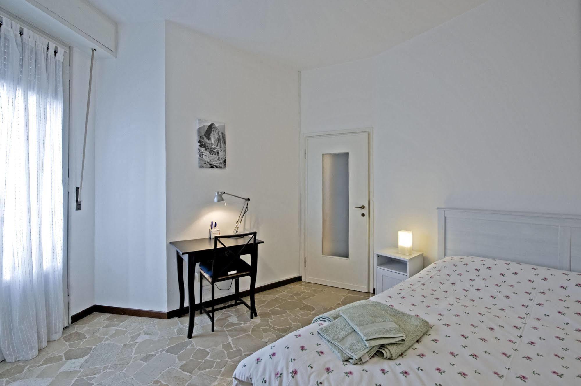 Chiesa Rossa Apartment *