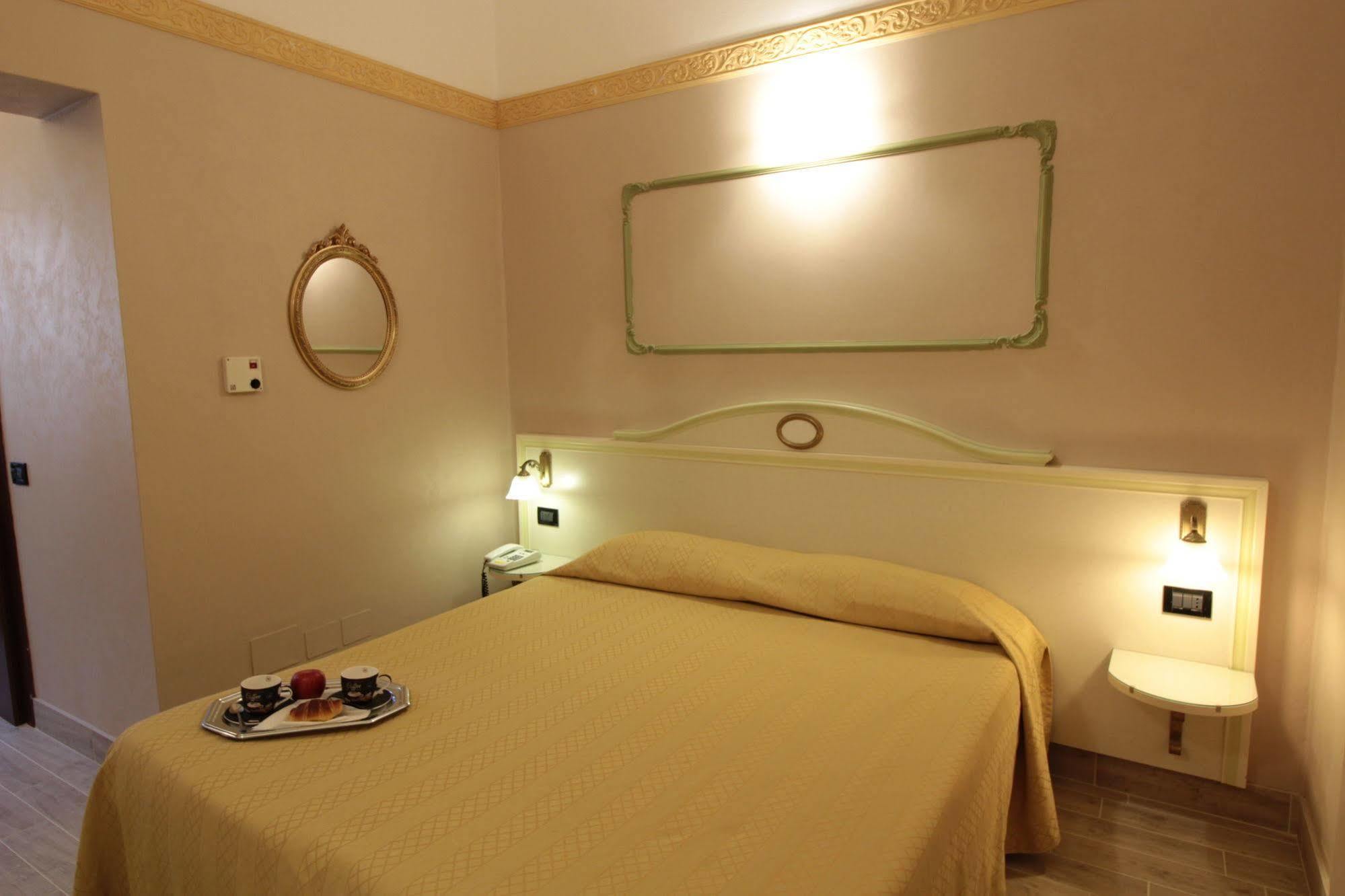Charly Hotel Mailand