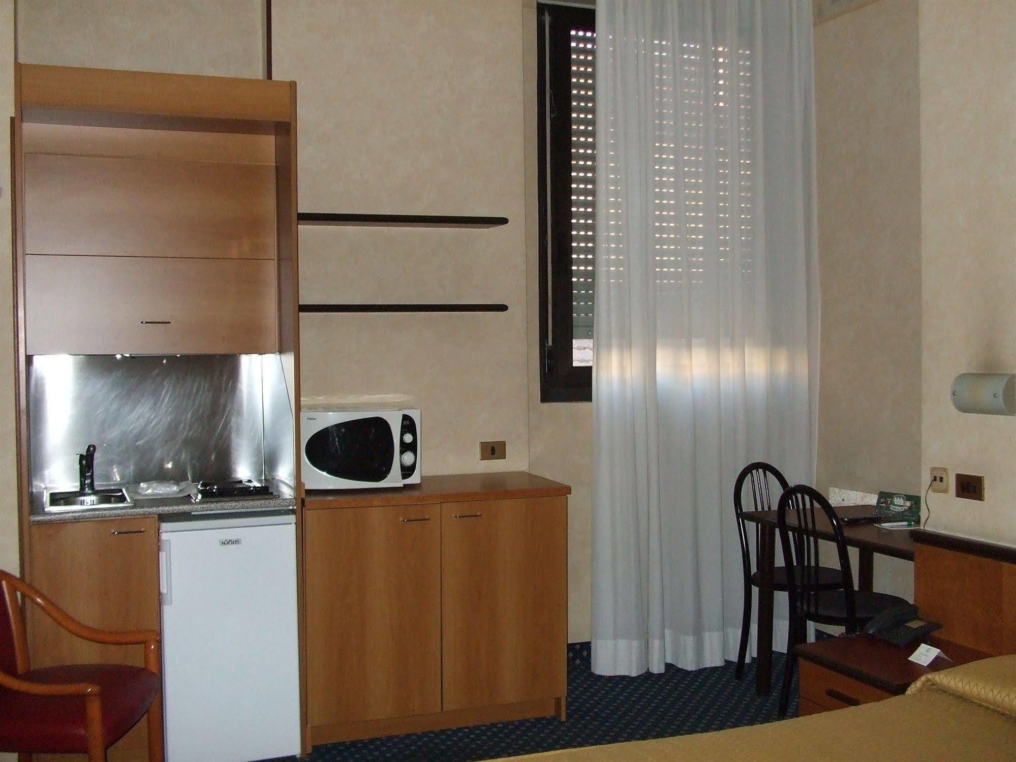 Lepontina Aparthotel 3*