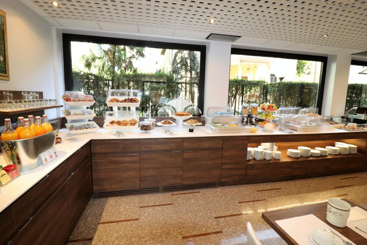 Domenichino Hotel 3*