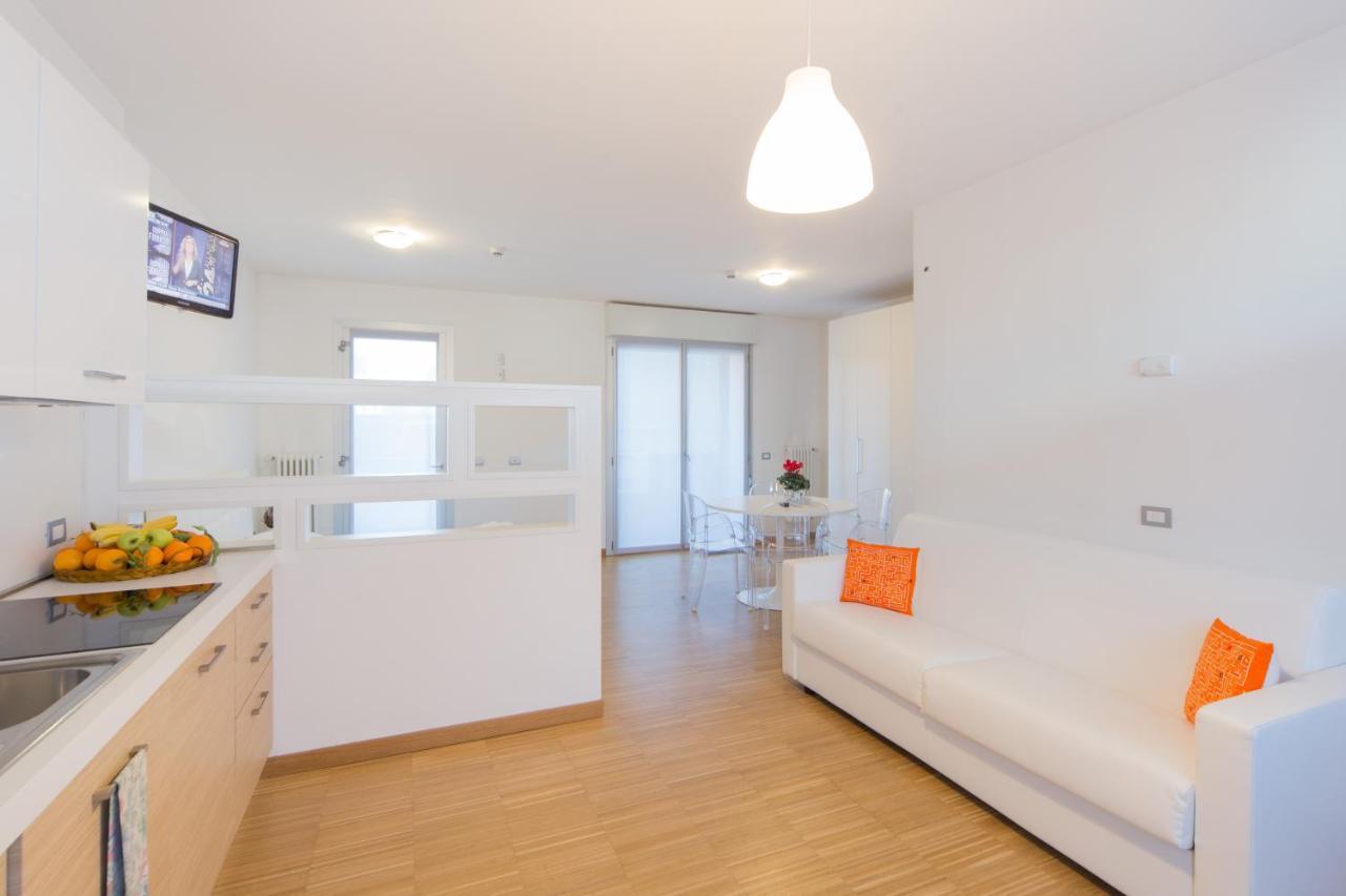 Housing32 *