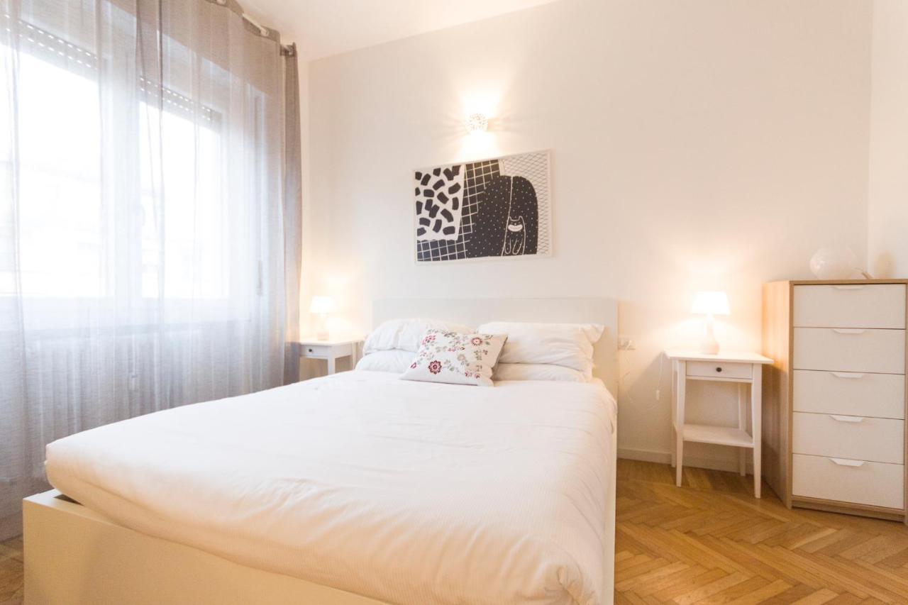 Apartment House Of Mirrors Milan