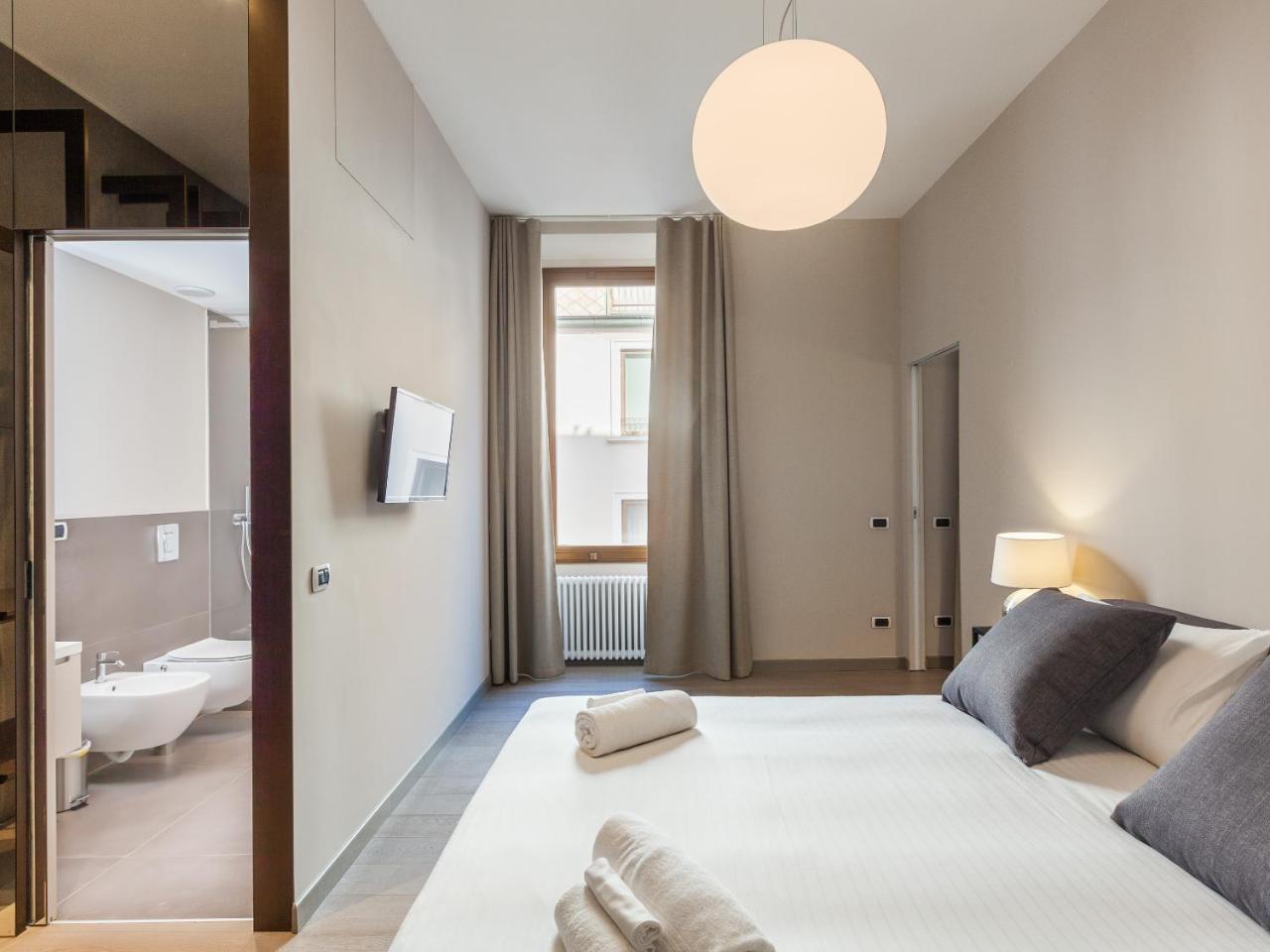 Easyhomes-duomo & *