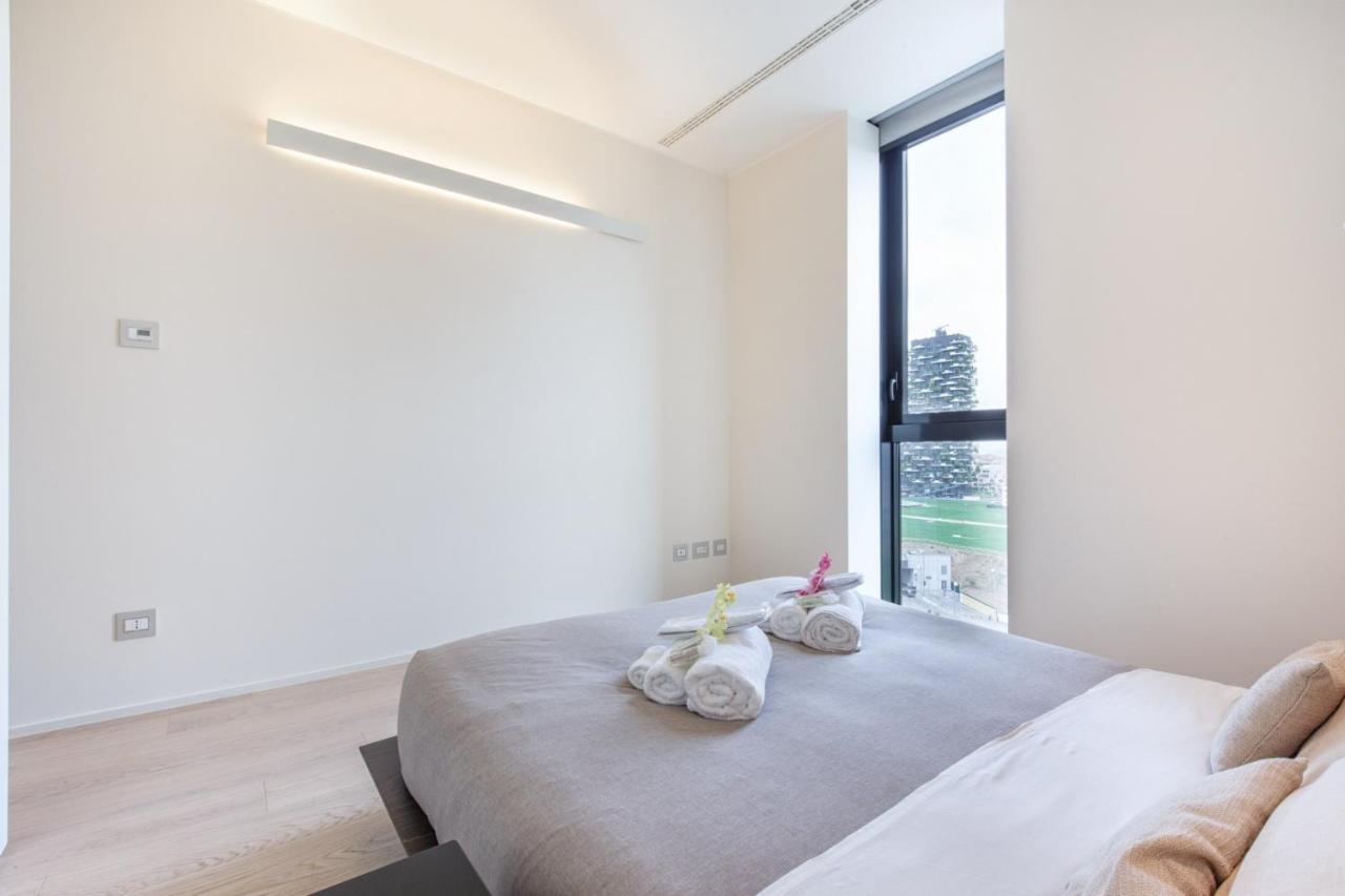 Apartment Stylish Elegant In Torre Solaria With Exclusive Milan's View