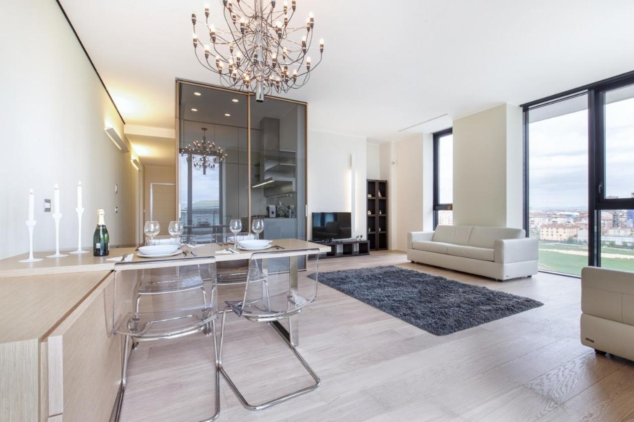 Stylish Elegant In Torre Solaria With Exclusive Milan's View *