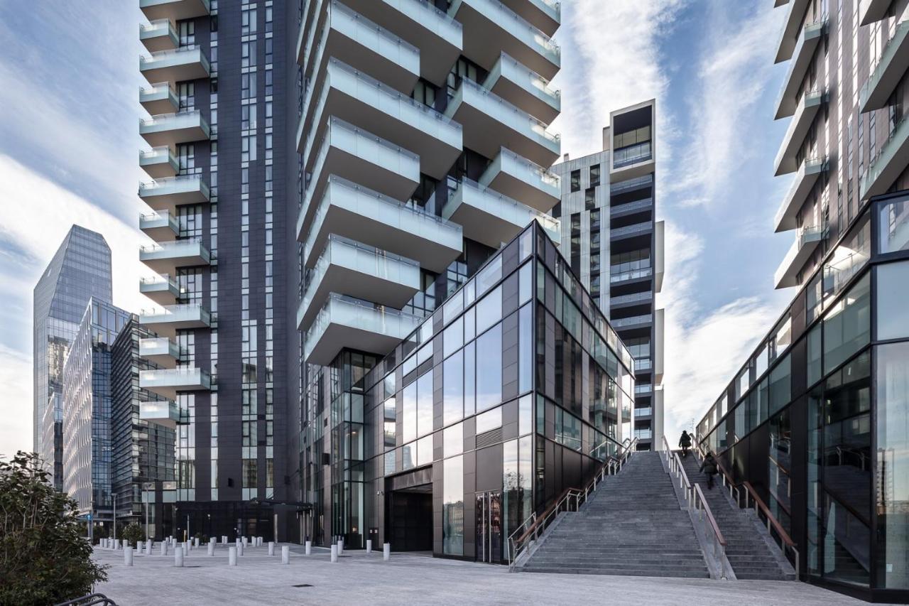 Stylish Elegant In Torre Solaria With Exclusive Milan's View *