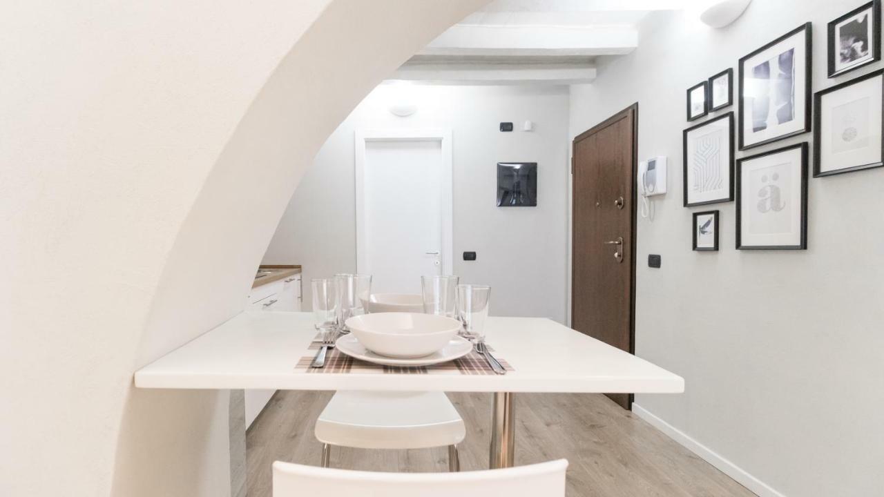 Italianway - Rosales 1 Flat *