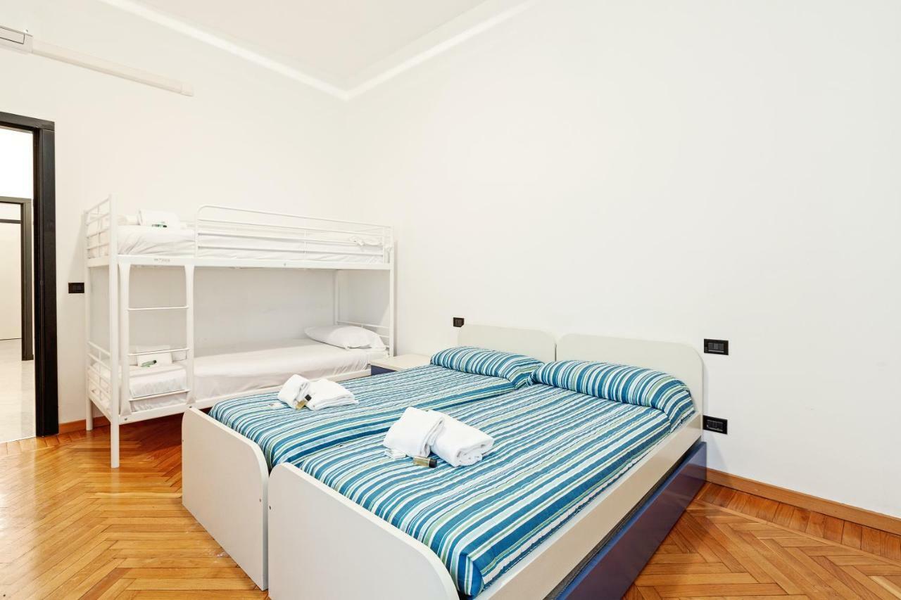 S. Maria Valle Roomy Flat Milão