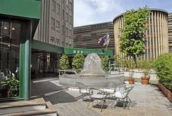 Una Century Hotel