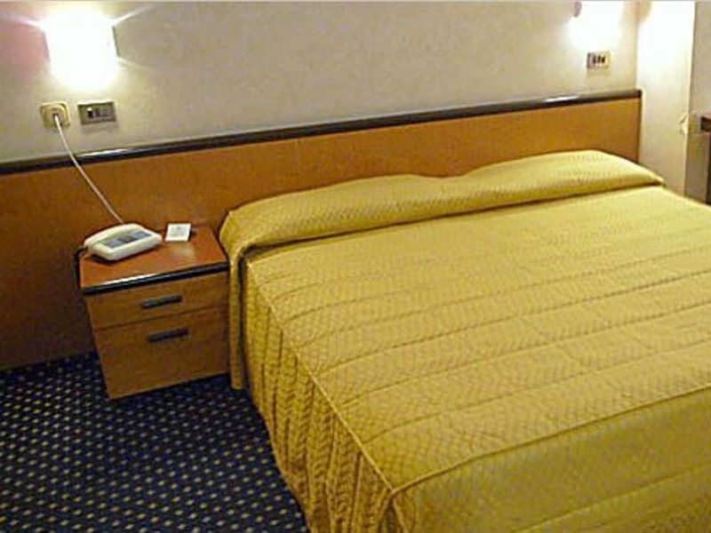Lepontina Aparthotel 3*