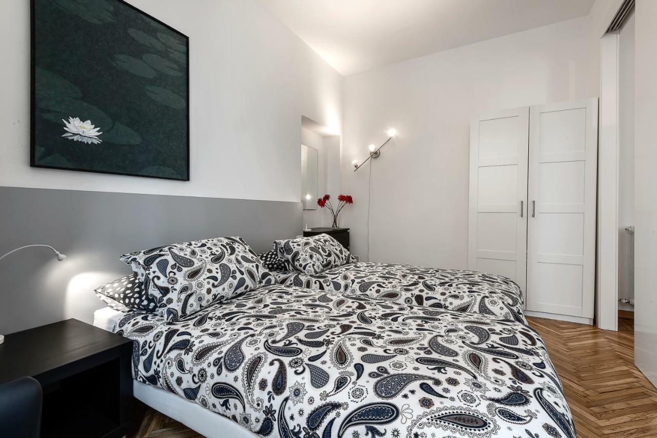 San Lorenzo Building Apartment *