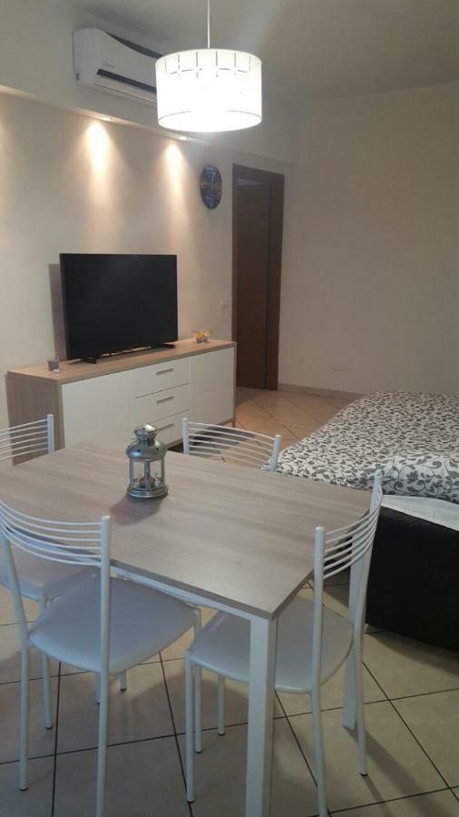 Andrea's - Zanoli Apartment Milan