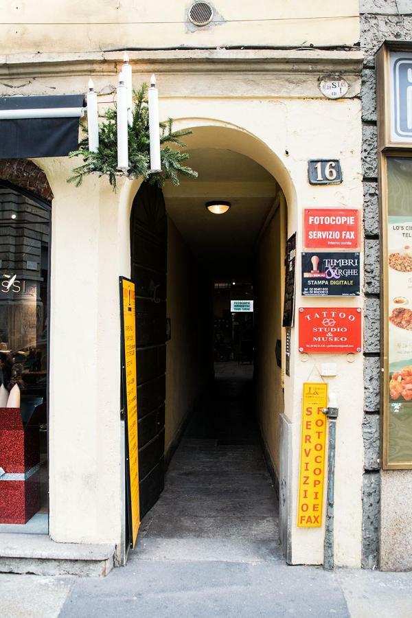Youhosty - Mercato Dx 16 * Mailand