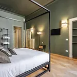 Boutique Centrale Sant\'Andrea