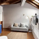 Chic Loft Living In Via Farini