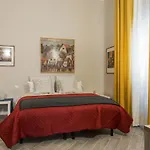 Cozy And Warm 1 Bedroom Apt - Via Sapeto