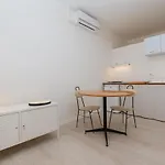 Bench Apartment