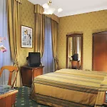 Grand Hotel Plaza
