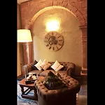 Luxury Boutique House