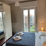 Adriano Metro & Comfort Suites - Affitti Brevi Italia